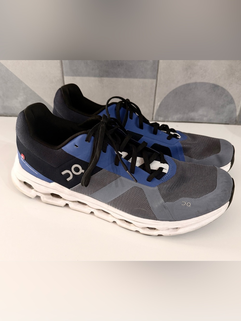 On Cloudrunner men's sneakers in metal and midnight blue colorway, w grey. 12.5